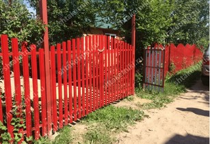 Забор евроштакетник горокой в Астане цвет рубин